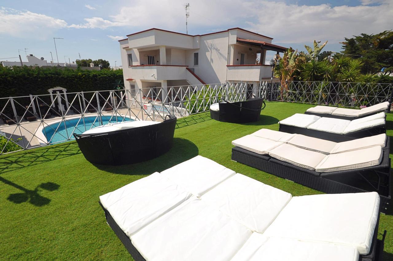 Residence Mezzaluna Carovigno Exterior foto