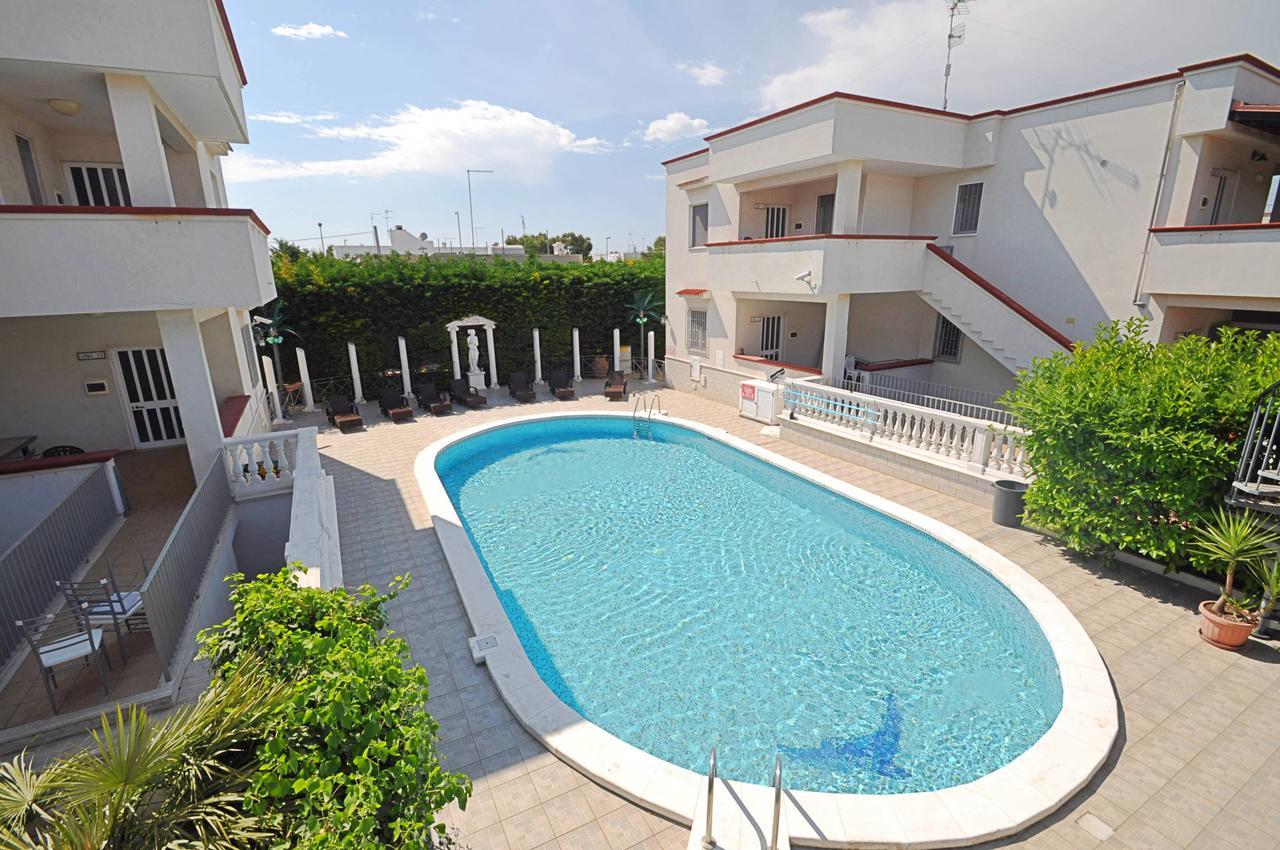 Residence Mezzaluna Carovigno Exterior foto